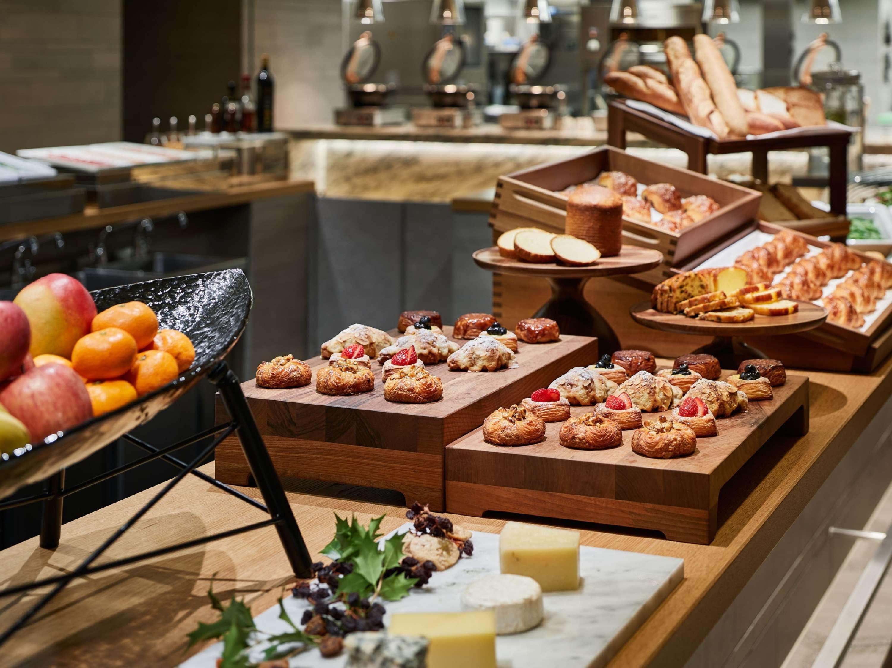 The Thousand Quioto Exterior foto A buffet at a hotel